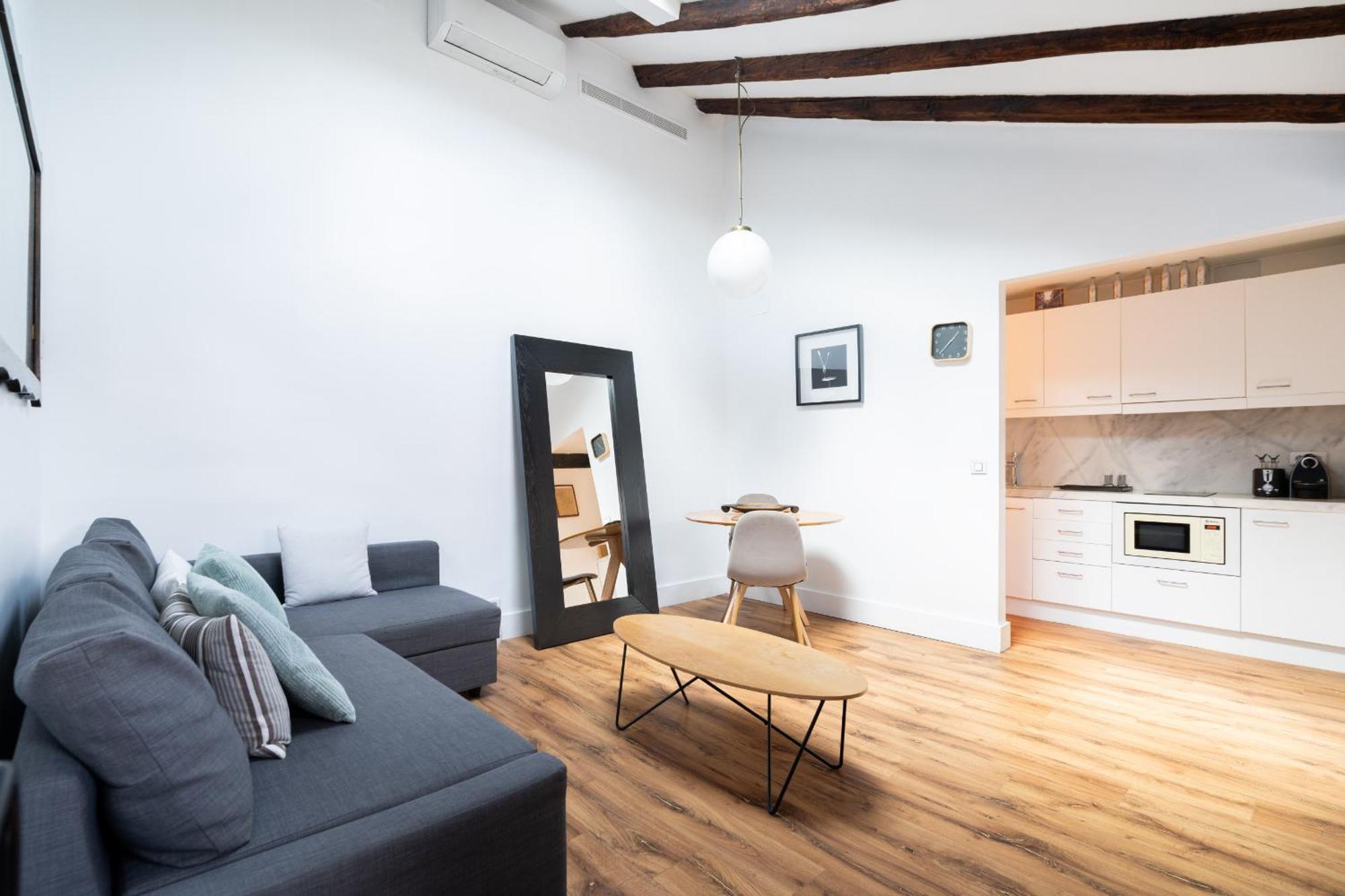 Apartamento En Alonso Martinez Alquiler Temporal Madri Exterior foto